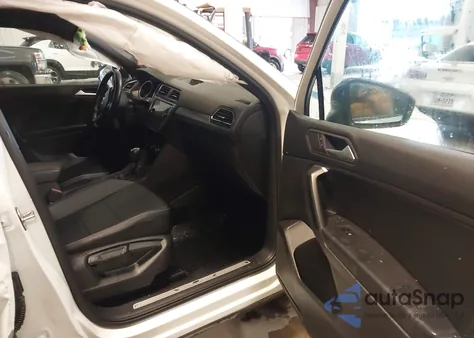 2021 Volkswagen Tiguan 2.0T Se/2.0T Se R-Line Black/2.0T Sel из США, поврежденный, VIN 3VV3B7AX7MM030810